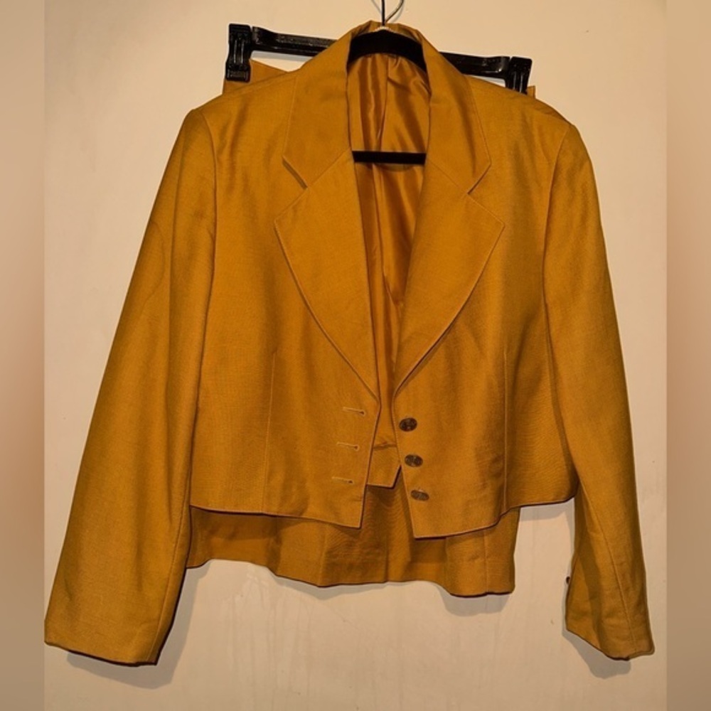St. Michael Blazer and Skirt Set Size 14 Women Plus Gold